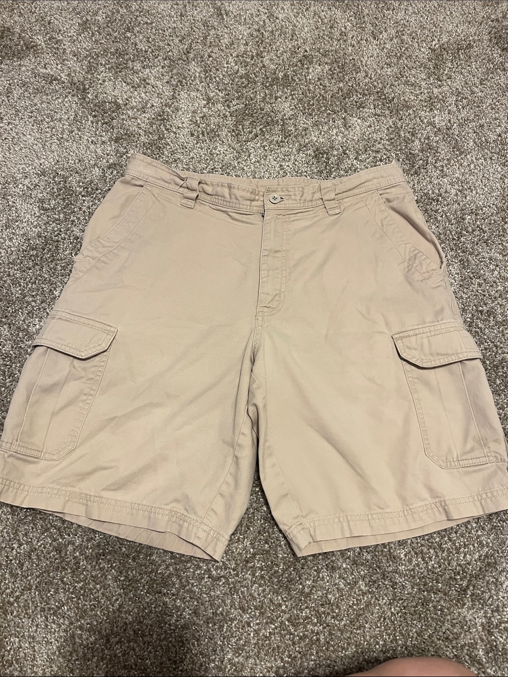 Columbia Sportswear Men's Tan Cargo Shorts - Classic Casual Utility